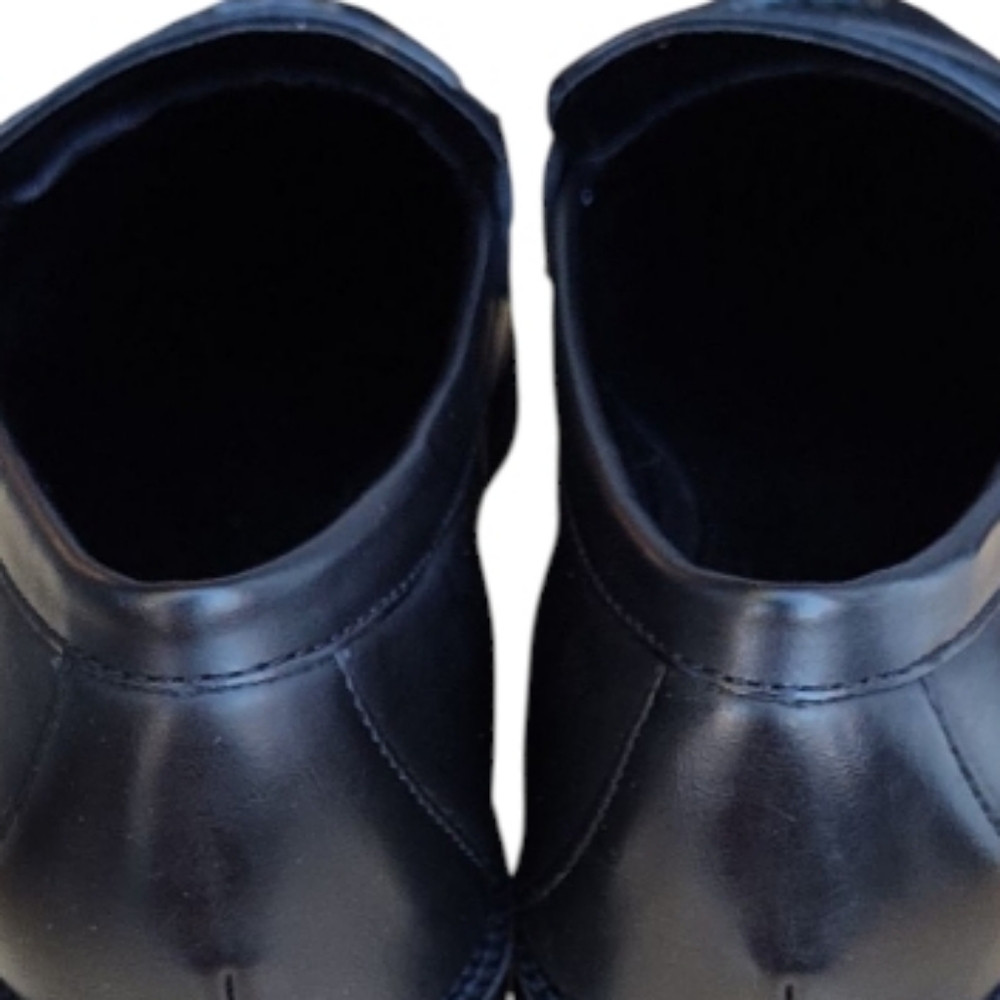 A.N.A. 'Luella' Black Faux Leather Penny Loafers Size 9 - Picture 8 of 10